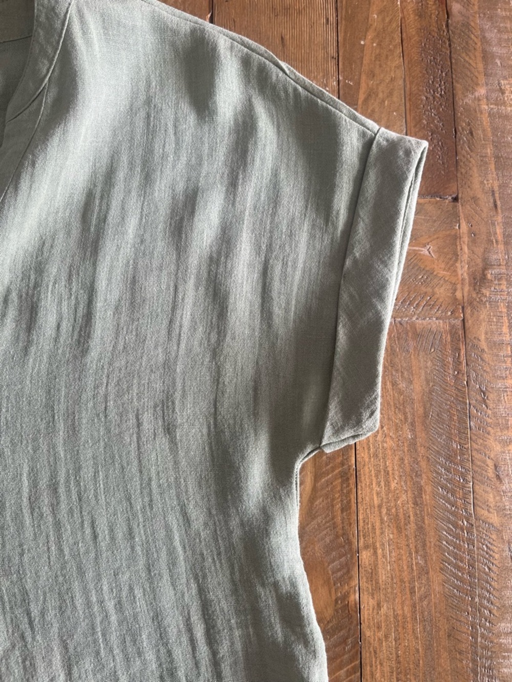 Rachel Roy Sage Green Short Sleeve Split-Neck Tunic Natural Vibe US S - Picture 10 of 13